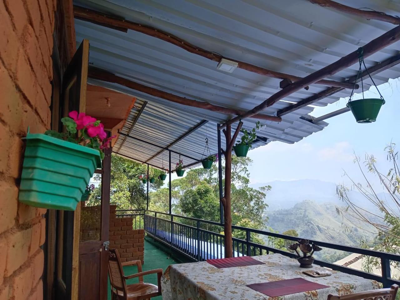 Apurvi Homestay Ella Exterior foto
